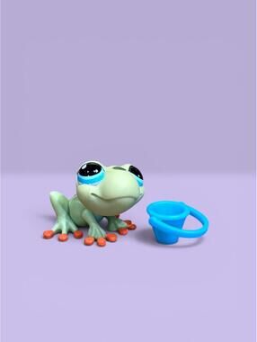 Littlest Pet Shop LPS Frog #805 with Bucket Accessory